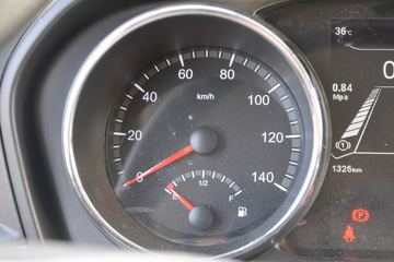 �������ó� ���KR 245���� 4X2 6.8�ײ�դʽ�ػ���(DFH5180CCYEX3)ͼƬ