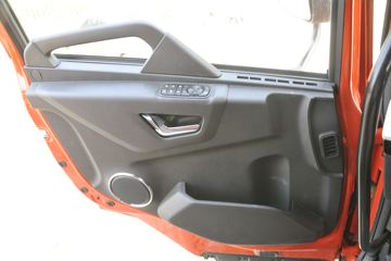 �������ó� ���KR 245���� 4X2 6.8�ײ�դʽ�ػ���(DFH5180CCYEX3)ͼƬ