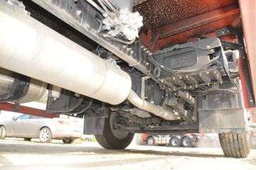 �������ó� ���KR 245���� 4X2 6.8�ײ�դʽ�ػ���(DFH5180CCYEX3)ͼƬ