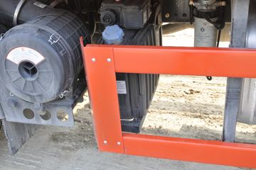 �������ó� ���KR 245���� 4X2 6.8�ײ�դʽ�ػ���(DFH5180CCYEX3)ͼƬ