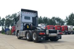 福田 欧曼EST 6系重卡 560马力 6X4 AMT自动挡牵引车(BJ4259SNFKB-CA)