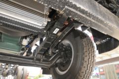 青岛解放 龙V2.0中卡 180马力 4X2 6.75米栏板载货车(CA1189PK2L2E5A80)
