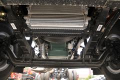 青岛解放 龙V2.0中卡 180马力 4X2 6.75米栏板载货车(CA1189PK2L2E5A80)