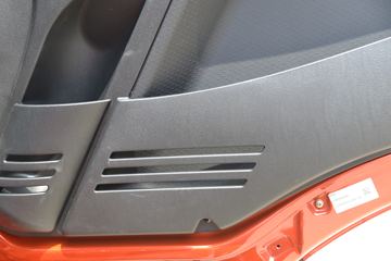 һ����� J6L�п� 2020�� ��ֵ�� 180���� 4X2 6.75�������ػ���(CA1180P62K1L4E5)ͼƬ