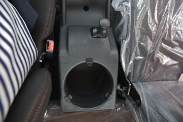 һ����� J6L�п� 2020�� ��ֵ�� 180���� 4X2 6.75�������ػ���(CA1180P62K1L4E5)ͼƬ