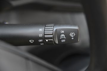 һ����� J6L�п� 2020�� ��ֵ�� 180���� 4X2 6.75�������ػ���(CA1180P62K1L4E5)ͼƬ