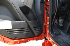 一汽解放 J6L中卡 2020款 超值版 180马力 4X2 6.75米栏板载货车(CA1180P62K1L4E5)