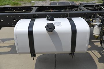 һ����� J6L�п� 2020�� ��ֵ�� 180���� 4X2 6.75�������ػ���(CA1180P62K1L4E5)ͼƬ