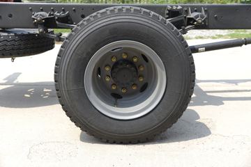 һ����� J6L�п� 2020�� ��ֵ�� 180���� 4X2 6.75�������ػ���(CA1180P62K1L4E5)ͼƬ