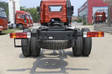 һ����� J6L�п� 2020�� ��ֵ�� 180���� 4X2 6.75�������ػ���(CA1180P62K1L4E5)ͼƬ