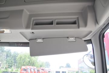 һ����� J6L�п� �ʻݰ��� 240���� 4X2 7.7����ʽ�ػ���(CA5180XXYP62K1L5E5)ͼƬ