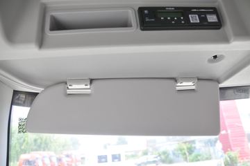 һ����� J6L�п� �ʻݰ��� 240���� 4X2 7.7����ʽ�ػ���(CA5180XXYP62K1L5E5)ͼƬ