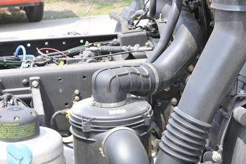 һ����� J6L�п� �ʻݰ��� 240���� 4X2 7.7����ʽ�ػ���(CA5180XXYP62K1L5E5)ͼƬ