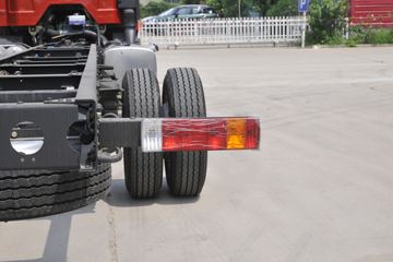 һ����� J6L�п� �ʻݰ��� 240���� 4X2 7.7����ʽ�ػ���(CA5180XXYP62K1L5E5)ͼƬ