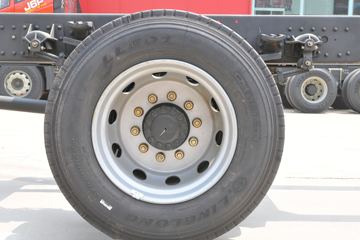 һ����� J6L�п� �ʻݰ��� 240���� 4X2 7.7����ʽ�ػ���(CA5180XXYP62K1L5E5)ͼƬ