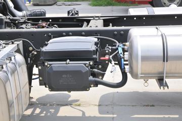 һ����� J6L�п� �ʻݰ��� 240���� 4X2 7.7����ʽ�ػ���(CA5180XXYP62K1L5E5)ͼƬ