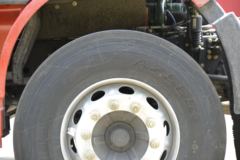 一汽解放 J6L中卡 质惠版 240马力 6X2 7.2米仓栅式载货车(CA5250CCYP62K1L5T3E5)