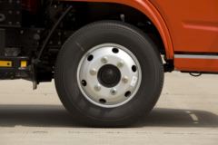 东风 福瑞卡F5 102马力 3.8米单排栏板轻卡(EQ1041S3BDD) 东风 福瑞卡F5 102马力 3.8米单排栏板轻卡(EQ1041S3BDD)