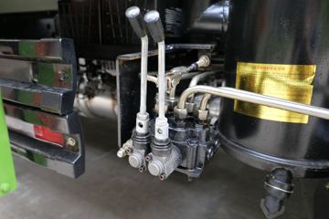 ʱ�� ���1800 4X2 130���� ��װжʽ������(����)(SSF5046ZZZDP44C)ͼƬ