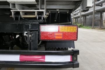 ʱ�� ����С�� 110���� 4X2 3.2����ж��(����)ͼƬ