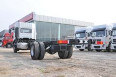 东风商用车 天锦KR 245马力 4X2 8米厢式载货车(高顶)(DFH5180XXYE4) 东风商用车 天锦KR 245马力 4X2 8米厢式载货车(高顶)(DFH5180XXYE4)