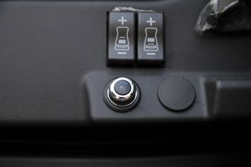 �������ó� ���KR 245���� 4X2 8����ʽ�ػ���(�߶�)ͼƬ