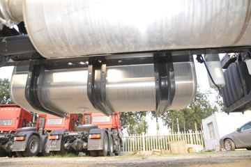 �������ó� ���KR 245���� 4X2 8����ʽ�ػ���(�߶�)ͼƬ