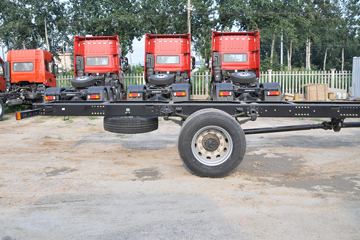 �������ó� ���KR 245���� 4X2 8����ʽ�ػ���(�߶�)ͼƬ