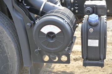 �������ó� ���KR 245���� 4X2 8����ʽ�ػ���(�߶�)ͼƬ