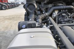 东风商用车 天锦KR 245马力 4X2 8米厢式载货车(高顶)(DFH5180XXYE4) 东风商用车 天锦KR 245马力 4X2 8米厢式载货车(高顶)(DFH5180XXYE4)