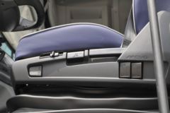 福田 欧曼EST 460马力 8X4 9.53米AMT自动挡栏板载货车(BJ1319VNPKJ-AE)