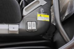 陕汽重卡 德龙X3000 钜惠版 460马力 6X4牵引车(SX4250XC4Q2)