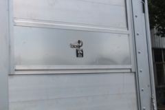 东风商用车 天龙VL 420马力 8X4 9.35米畜禽运输车(程力威牌)(CLW5310CCQD5)