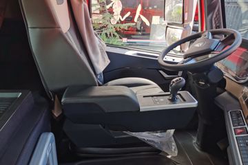 �й����� HOWO TH7�ؿ� 460���� 6X4ǣ����ͼƬ