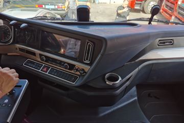 �й����� HOWO TH7�ؿ� 460���� 6X4ǣ����ͼƬ