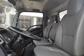 先锋&nbsp;清障车驾驶室图片