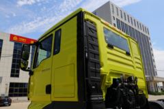 中国重汽 汕德卡SITRAK C7H重卡 540马力 6X6大件牵引车(平顶)(ZZ4256V395ME1)