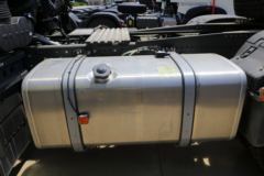 中国重汽 汕德卡SITRAK C7H重卡 540马力 6X6大件牵引车(平顶)(ZZ4256V395ME1)