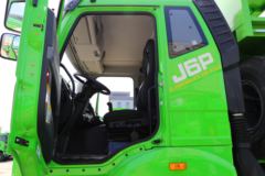 一汽解放 新J6P重卡 460马力 8X4 6.5米自卸车(CA3310P66K24L2T4AE5)