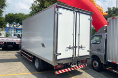 福田时代 小卡之星1 116马力 4X2 4.05米冷藏车(BJ5040XLC-AA)
