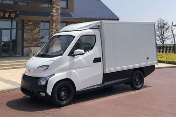 飞碟EQ2 2.6T 2.8米单排纯电动厢式微卡41.86kWh