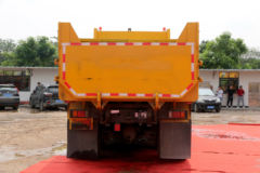 上汽红岩 新金刚M500 复合版 350马力 8X4 5.6米自卸车(CQ3316HTVG276LA) 上汽红岩 新金刚M500 复合版 350马力 8X4 5.6米自卸车(CQ3316HTVG276LA)