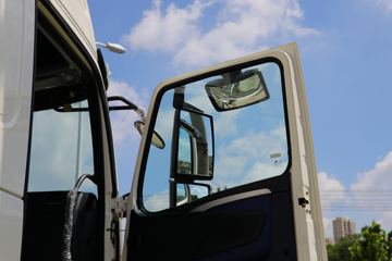 �й����� HOWO T7H�ؿ� 440���� 4X2ǣ����(16��)(ZZ4187V361HE1K)ͼƬ