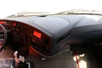 �й����� HOWO T7H�ؿ� 440���� 4X2ǣ����(16��)(ZZ4187V361HE1K)ͼƬ