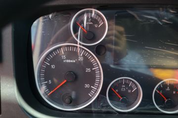 �й����� HOWO T7H�ؿ� 440���� 4X2ǣ����(16��)(ZZ4187V361HE1K)ͼƬ