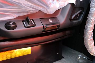 �й����� HOWO T7H�ؿ� 440���� 4X2ǣ����(16��)(ZZ4187V361HE1K)ͼƬ