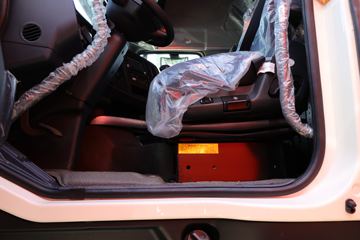 �й����� HOWO T7H�ؿ� 440���� 4X2ǣ����(16��)(ZZ4187V361HE1K)ͼƬ