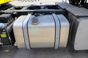 �й����� HOWO T7H�ؿ� 440���� 4X2ǣ����(16��)(ZZ4187V361HE1K)ͼƬ