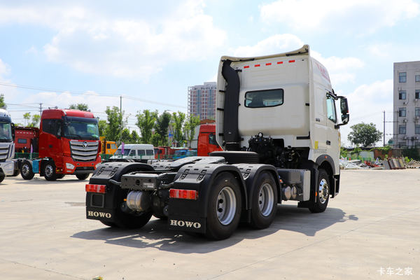 优惠2.4万 咸阳市HOWO T7H牵引车火热促销中