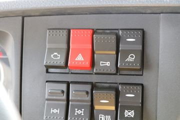 �й����� HOWO T7H�ؿ� 480���� 6X4 AMT�Զ���ǣ����ͼƬ
